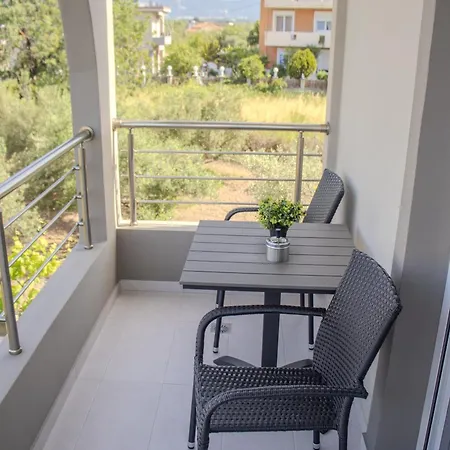 Appartamento Elma 1 Kremastí